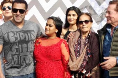 Salman Khan at Arpita Khan&rsquo;s lavish baby shower