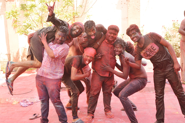 holi
