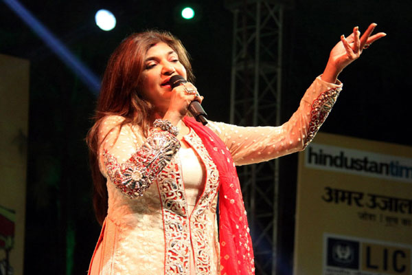 /media/k2/galleries/60994/Alka-Yagnik-03