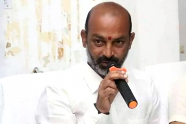 Bandi Sanjay's efforts on oxygen shortage in Telangana