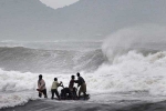 cyclone in Odisha, cyclone in Odisha, odisha sets target of zero casualty as cyclone titli approaches, Cyclone titli