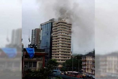 Mumbai: Fire Breaks Out in Crystal Tower in Parel Mumbai: Fire Breaks Out in Crystal Tower in Parel