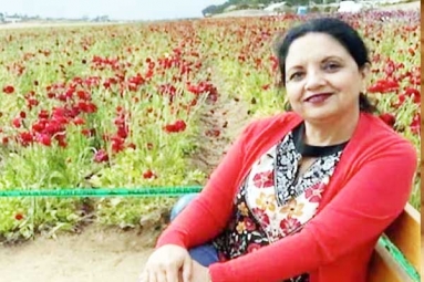 Indian Woman Detained During Green Card Interview Indian Woman Detained During Green Card Interview