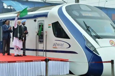 India&rsquo;s Fastest Train, Vande Bharat Express, Breaks Down A Day After Launch