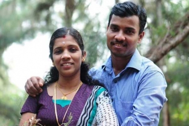 Kerala Floods: Nipah Virus Victim Nurse Lini&#039;s Spouse Donates First Salary to Flood Victims