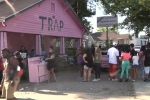 Pink House in Atlanta, Atlanta Pink House, pink house in atlanta drawing attentions of hundreds, Pink house