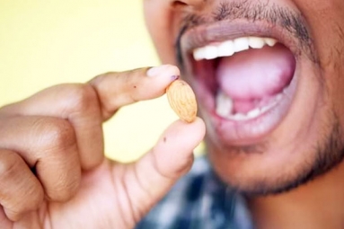 What Happens when you Eat Almonds Every Day? What Happens when you Eat Almonds Every Day?