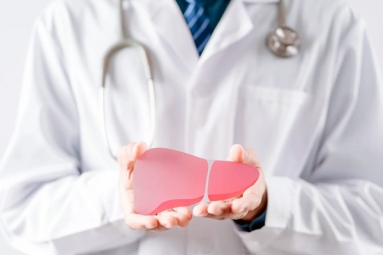 Woman Donates Liver to Husband: Both Die after Transplant