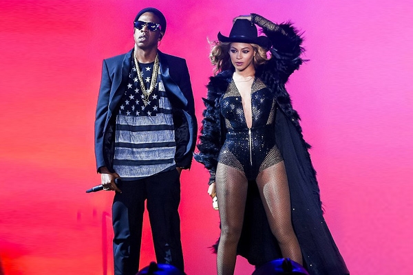 Beyonce and Jay Z headed for a split},{Beyonce and Jay Z headed for a split