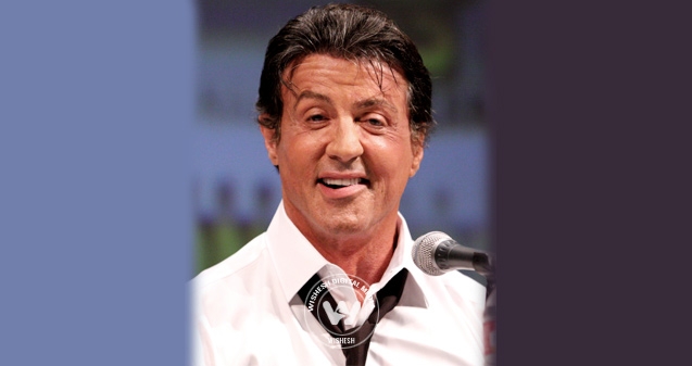 Sylvester Stallone mouths Hindi dialogues},{Sylvester Stallone mouths Hindi dialogues