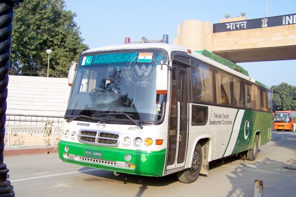 Despite of blast bus services continued},{Despite of blast bus services continued