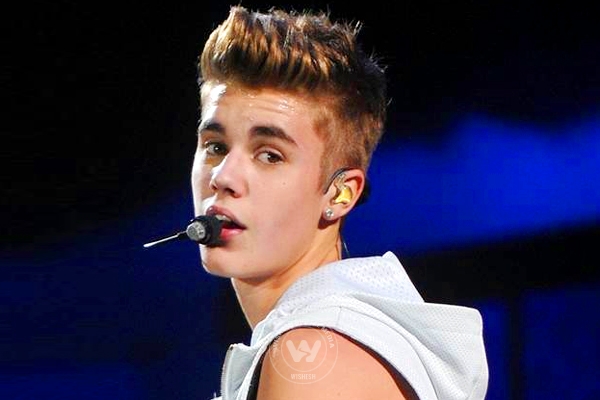 Justin Bieber has another brush with police},{Justin Bieber has another brush with police
