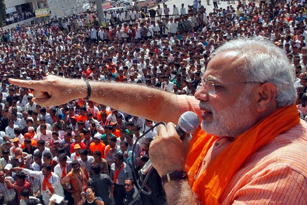 Who brainstormed the chant Ab Ki Baar Modi Sarkar},{Who brainstormed the chant Ab Ki Baar Modi Sarkar