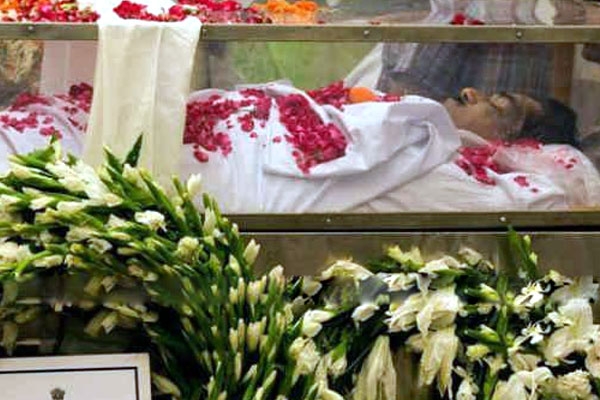 Is Maruti SX4 to be blamed for Gopinath Mundes death},{Is Maruti SX4 to be blamed for Gopinath Mundes death
