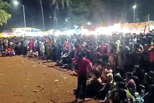 6 Killed and 50 Injured In Goa Temple Stampede