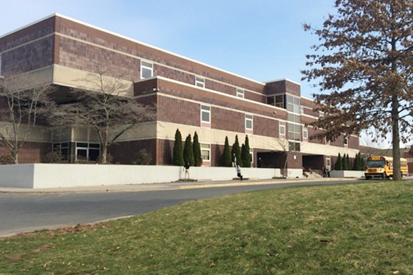 Connecticut school district bans hoodies in class!
