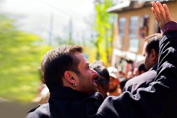 Salman Khan and J&K Connection!},{Salman Khan and J&K Connection!
