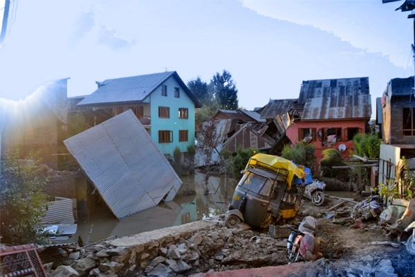 Floods affected Kashmir Badly},{Floods affected Kashmir Badly