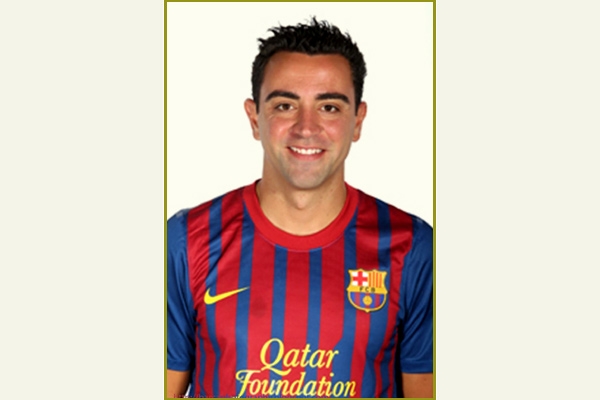 Barcelona legend Xavi Hernandez quits international football},{Barcelona legend Xavi Hernandez quits international football