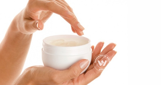 Petroleum jelly and it&#039;s many beauty fixes},{Petroleum jelly and it&#039;s many beauty fixes