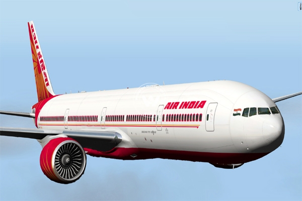 Jet Airlines trying to poach Air India pilots for fatter pay},{Jet Airlines trying to poach Air India pilots for fatter pay