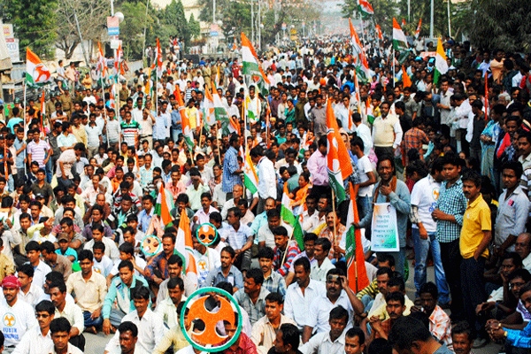 Youth Congress sweeps university polls in Modi's Gujarat},{Youth Congress sweeps university polls in Modi's Gujarat