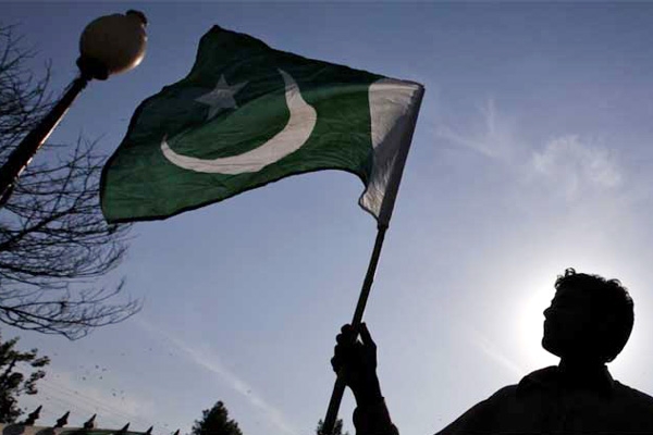 10 killed, 60 injure in blast of Pakistan&rsquo;s Peshawar},{10 killed, 60 injure in blast of Pakistan&rsquo;s Peshawar